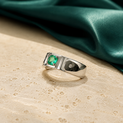 Anillo Noir — Plata 925 y Esmeralda Colombiana