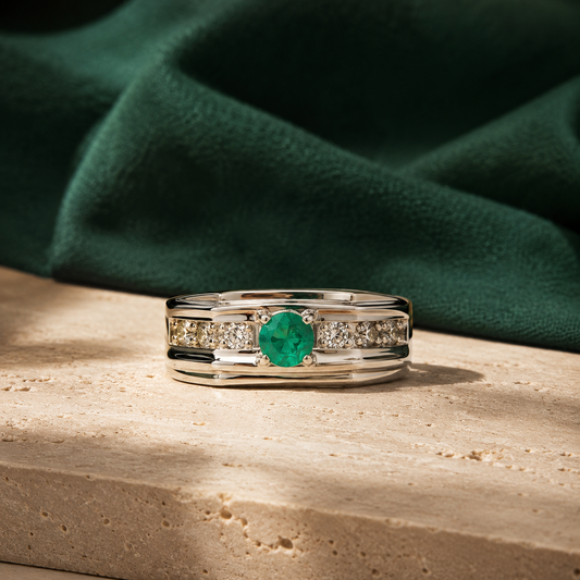 Anillo Cumbre — Plata 925 y Esmeralda Colombiana