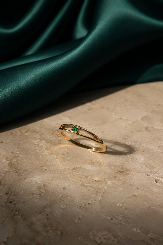 Anillo Oro 18K con Esmeralda Natural Colombiana -Exclusive