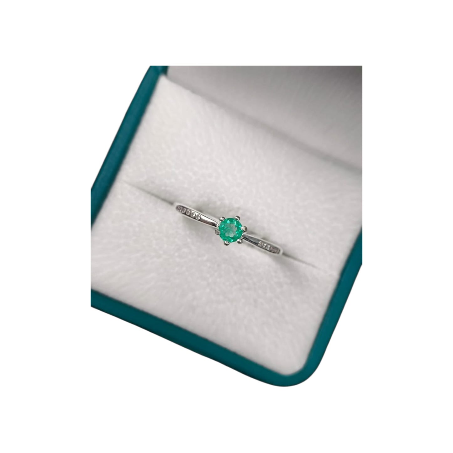 Anillo de Plata 925 con Esmeralda Colombiana – Colección Milán
